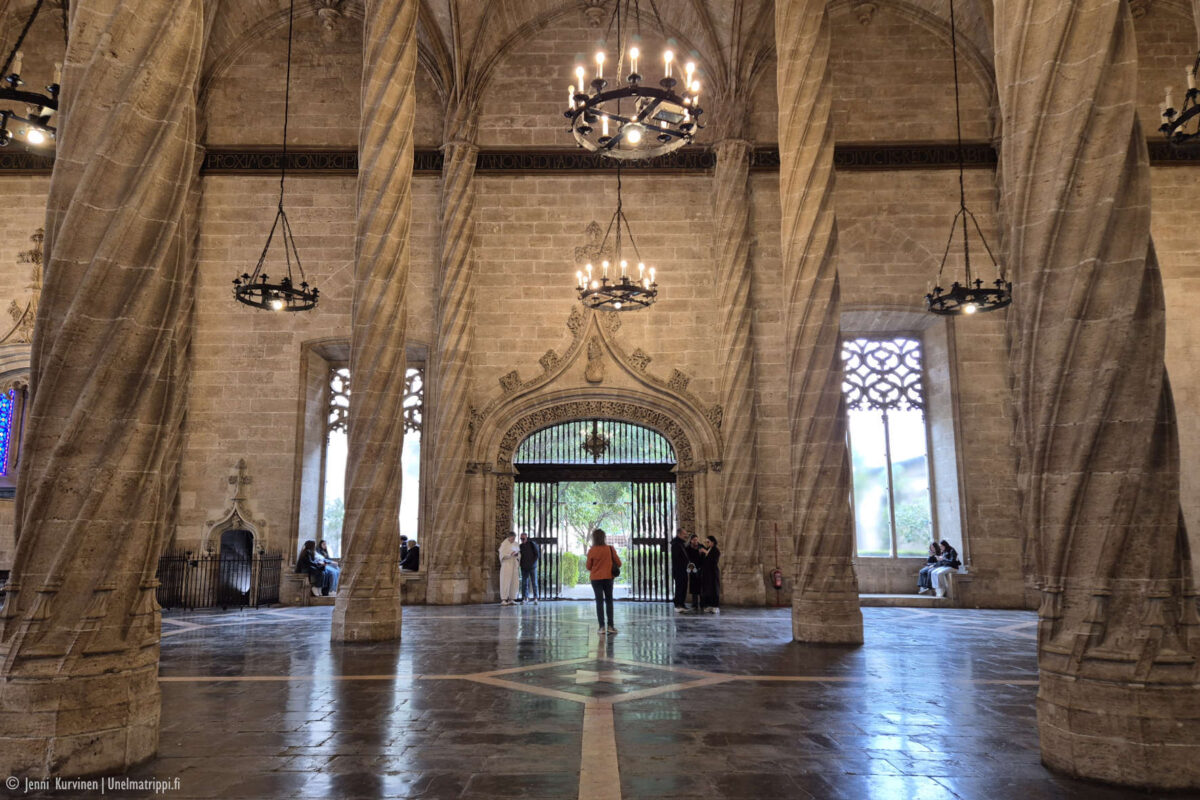 Valencia: upea silkkipörssi Llotja de la Seda